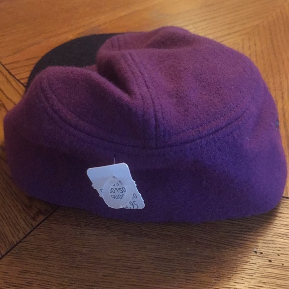 Wool Ball cap - Picture 2 of 3